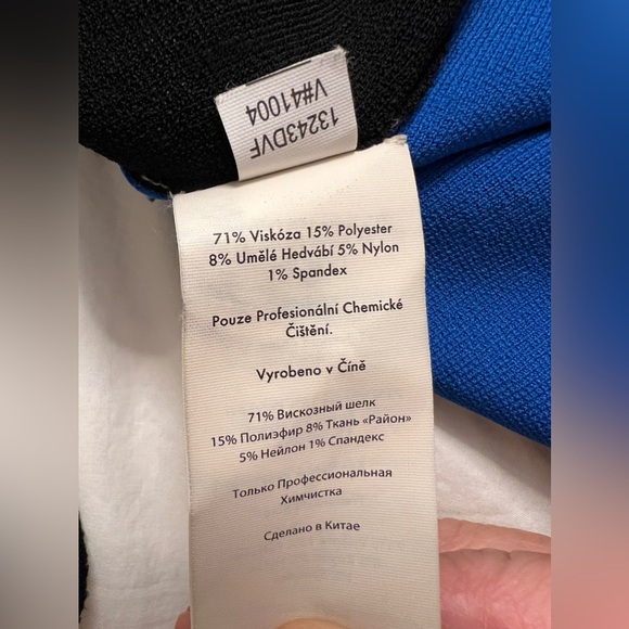 Diane von Furstenberg authentic color block wrap top XS - Picture 16 of 16